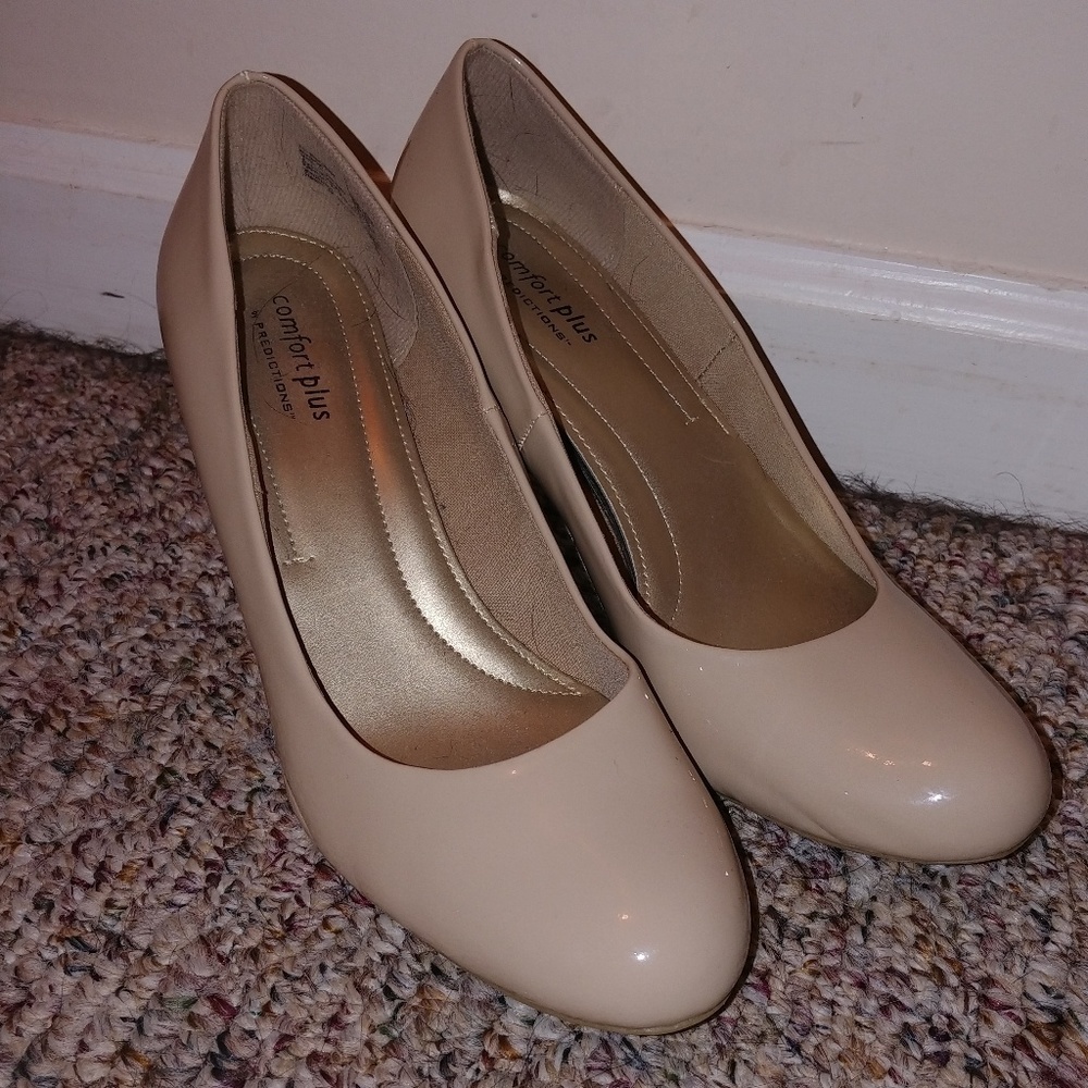 Nude Heels - Size 9.5W